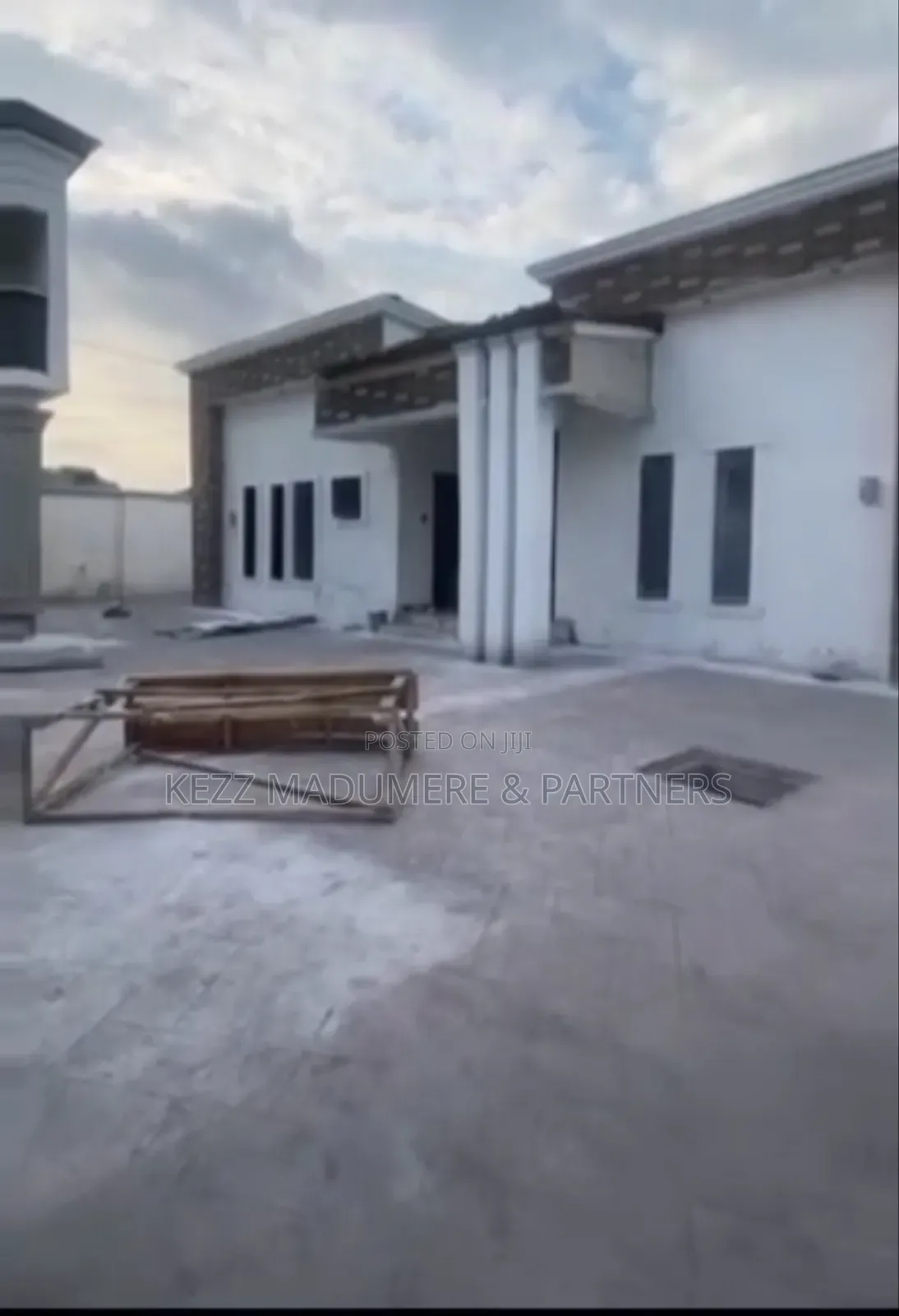 4bdrm Bungalow in Abuloma Road Port for sale