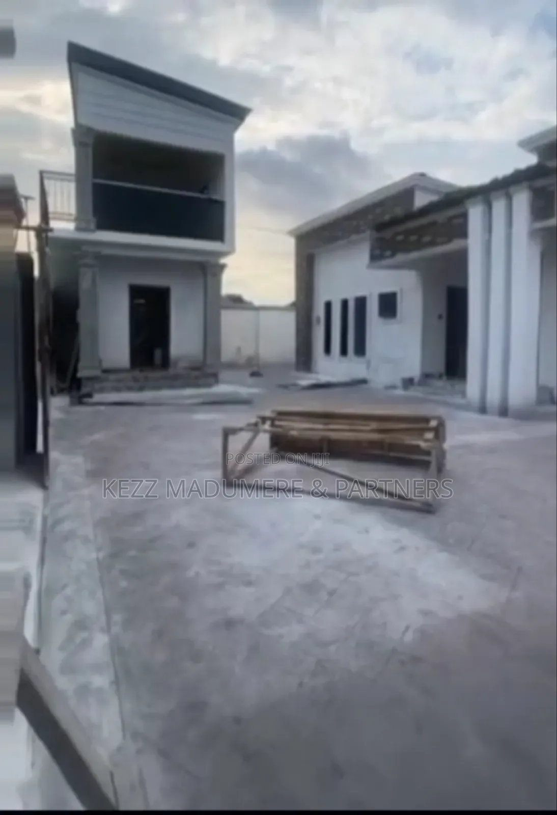 4bdrm Bungalow in Abuloma Road Port for sale