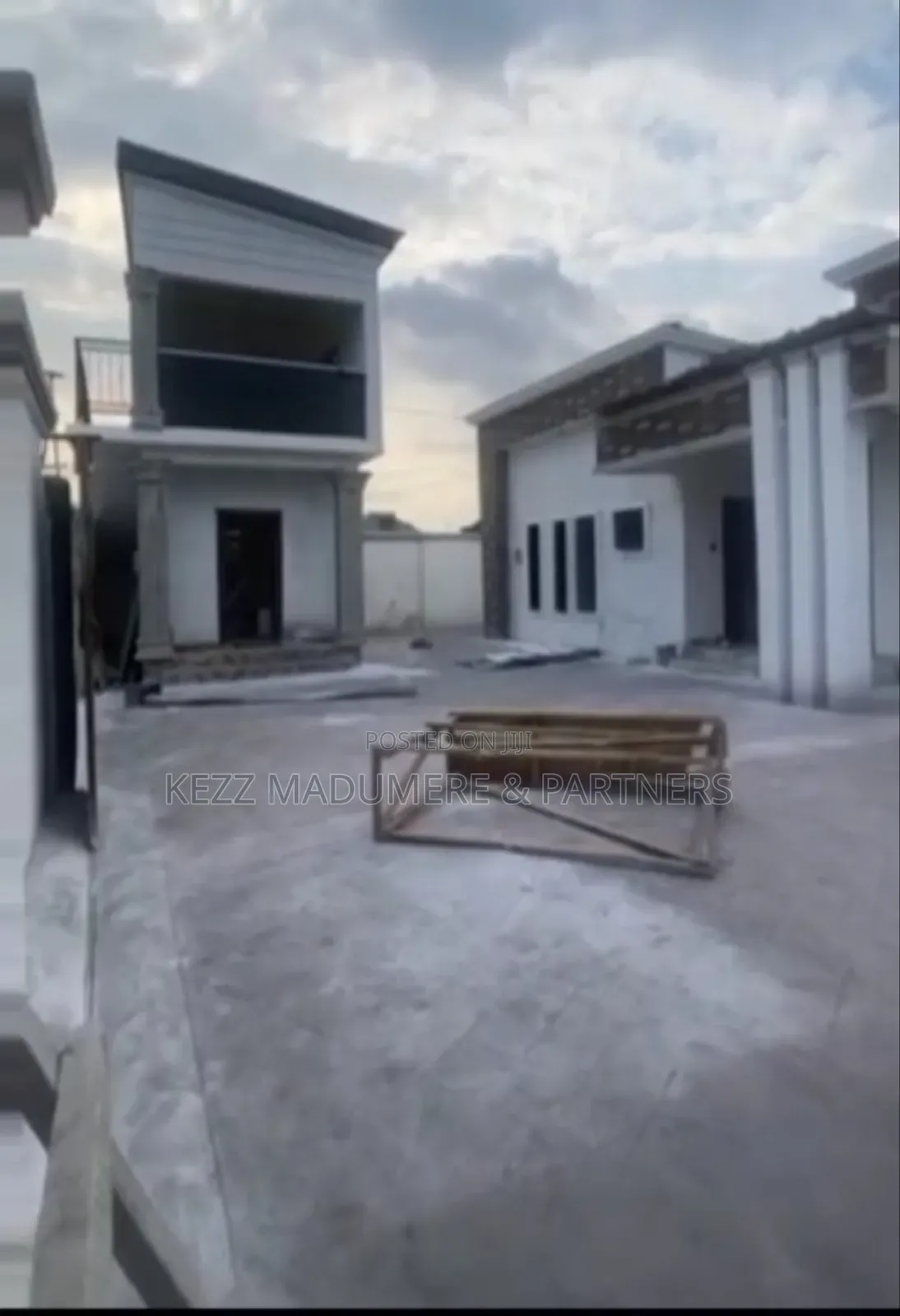 4bdrm Bungalow in Abuloma Road Port for sale