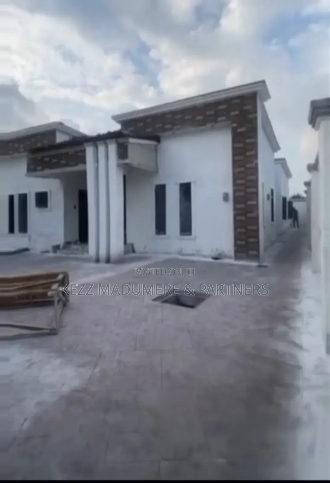 4bdrm Bungalow in Abuloma Road Port for sale