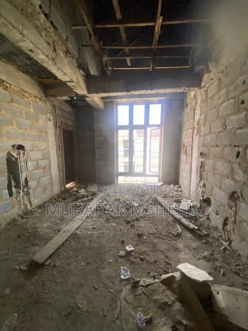 4bdrm Duplex in Wuye for sale