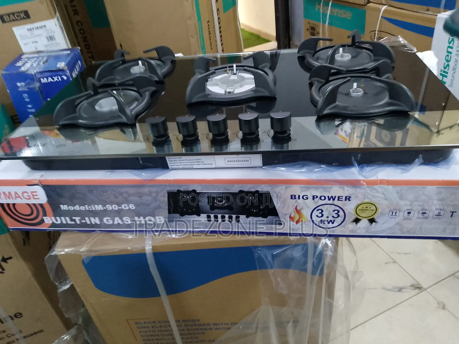 Five-Burner Gas Hob With Full-Size Pan