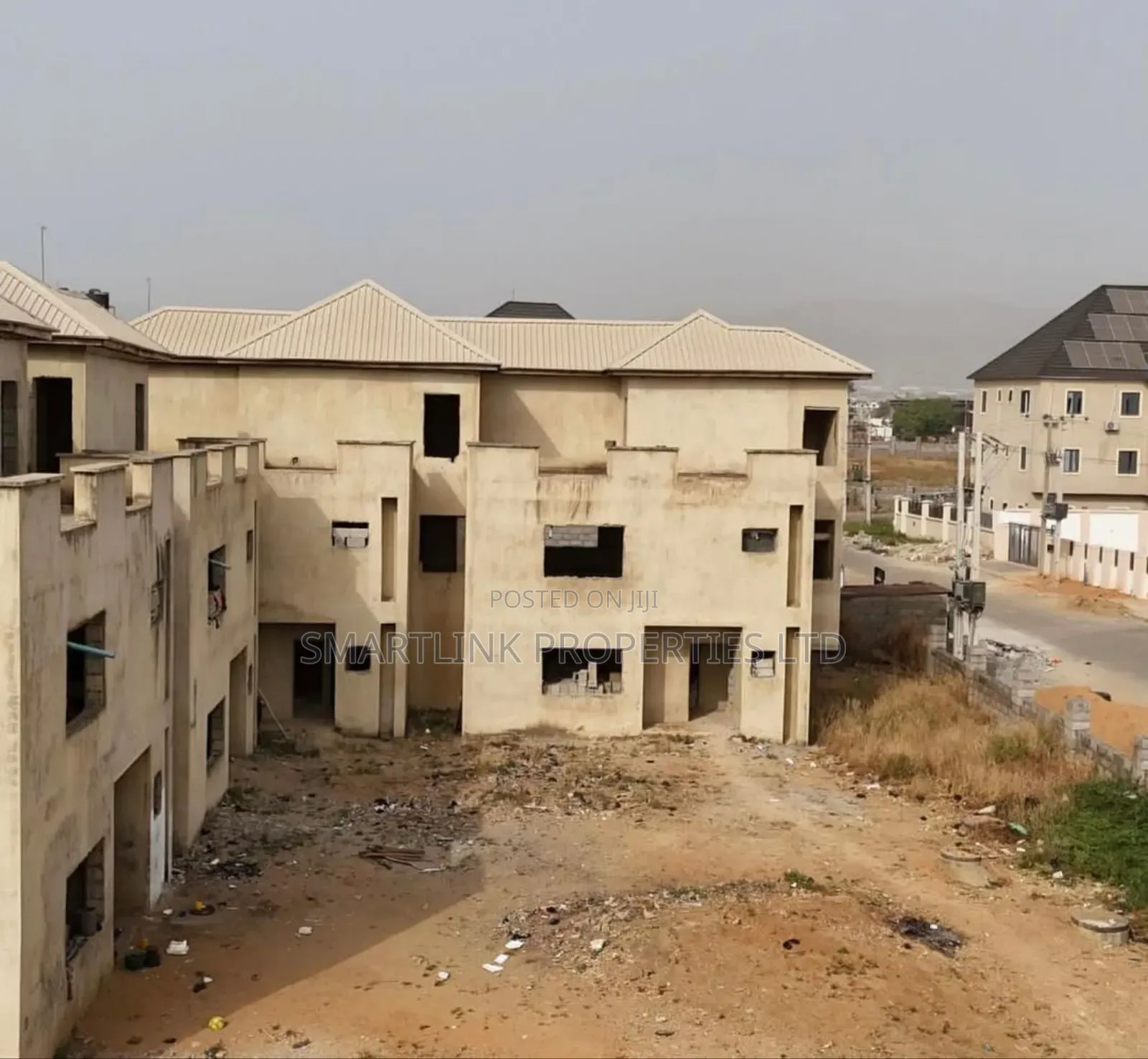 5bdrm Townhouse/Terrace in Jahi for sale