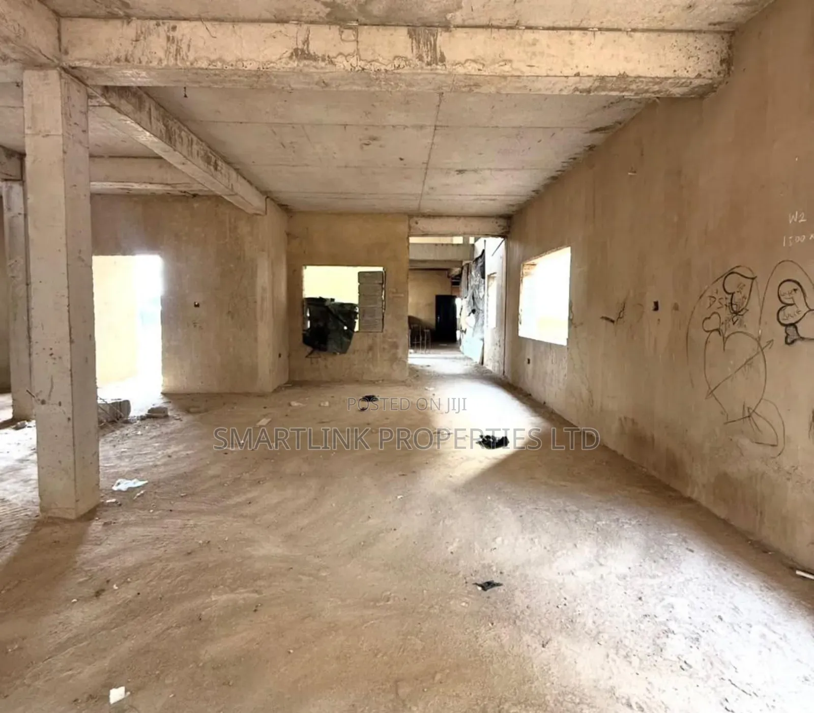 5bdrm Townhouse/Terrace in Jahi for sale