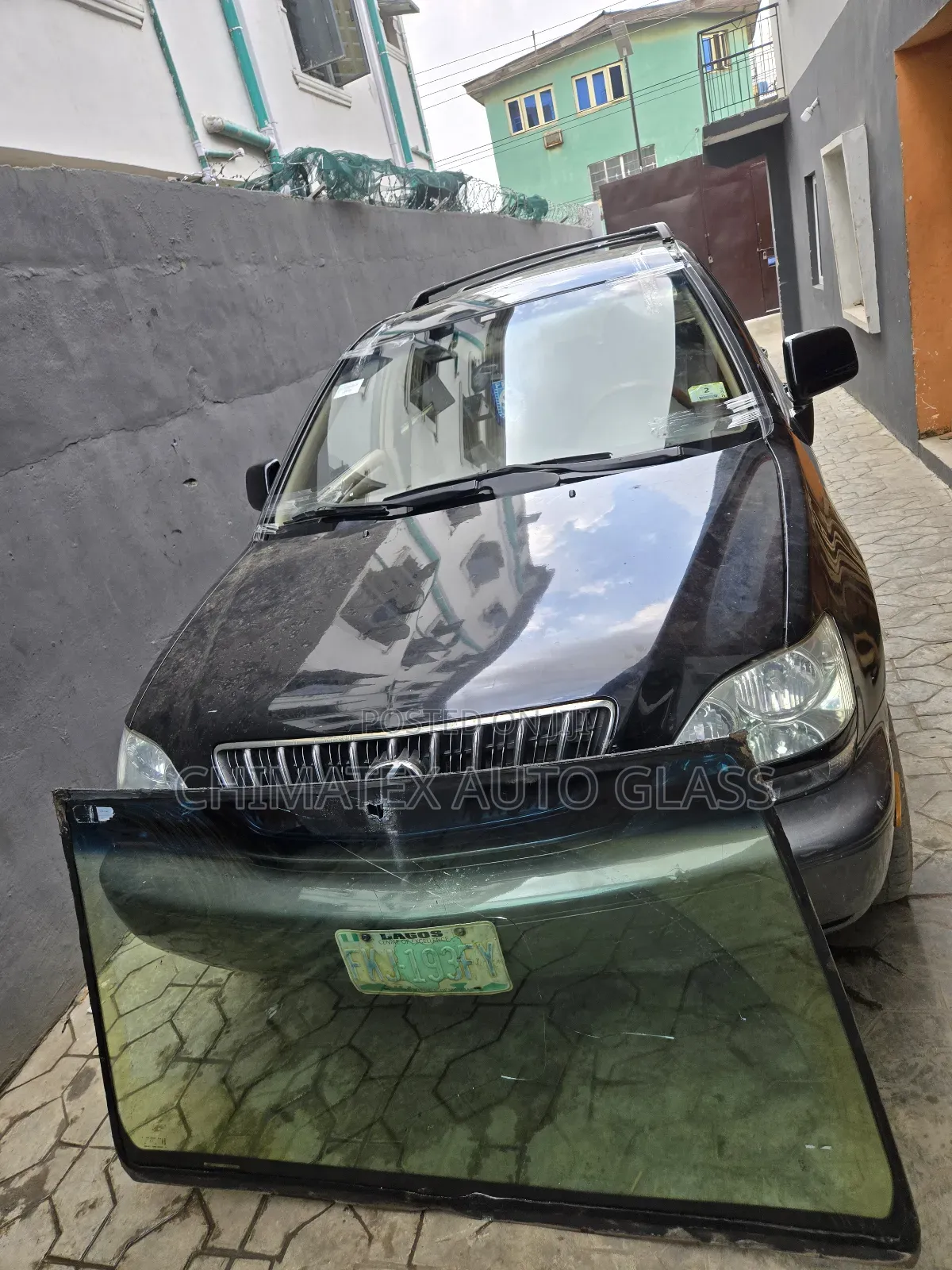 Lexus Rx300 Windscreen Glass Available