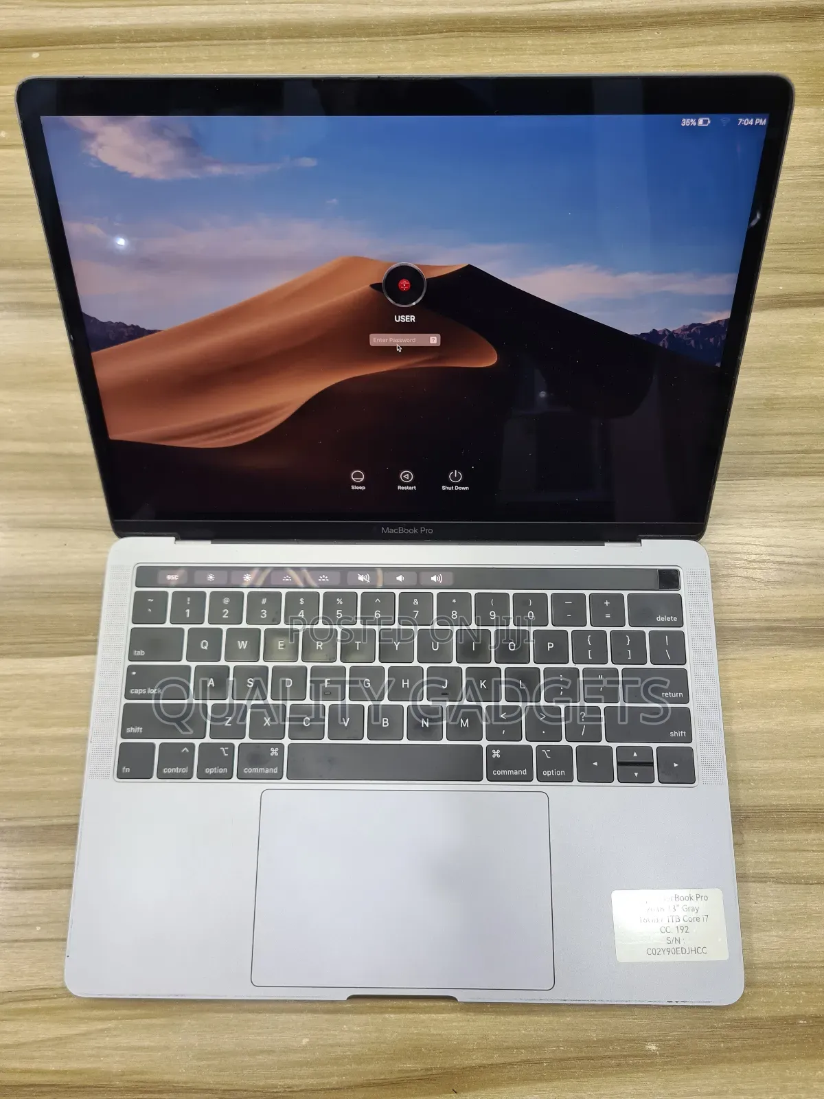 Laptop Apple MacBook Pro 2018 16GB Intel Core I7 SSD 1T