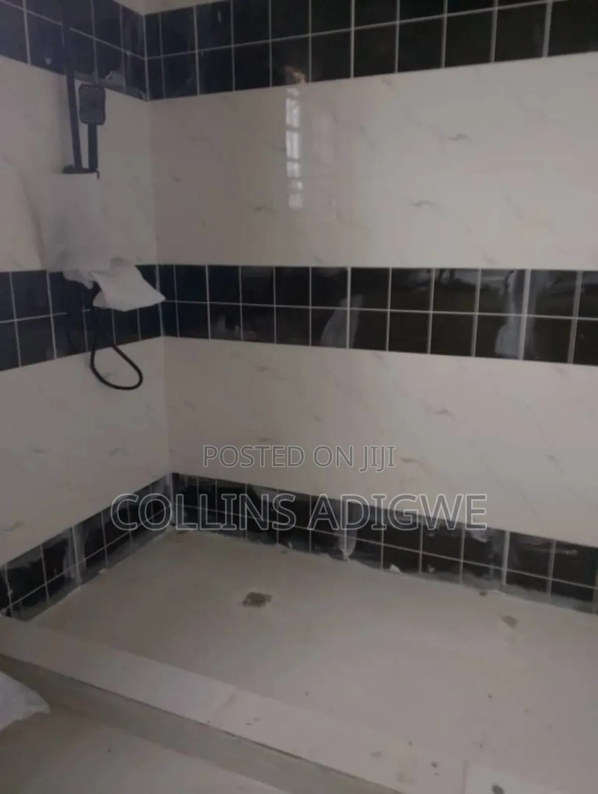 3bdrm Maisonette in Mobile Road Ikota for sale