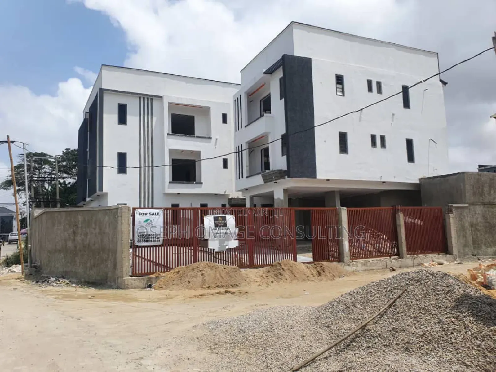 2bdrm Block of Flats in Ilasan for sale