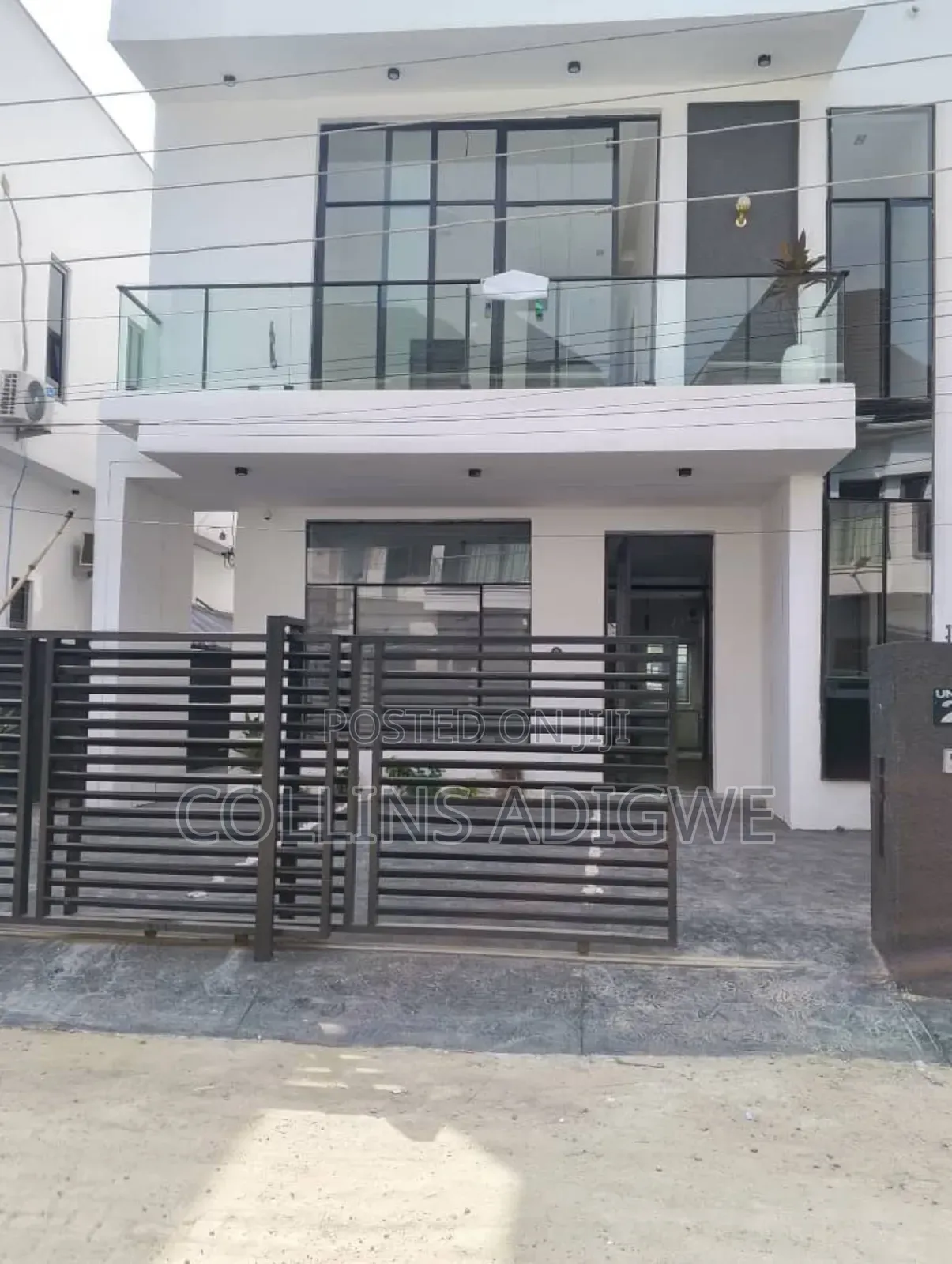 4bdrm Duplex in Ikota Gra for sale