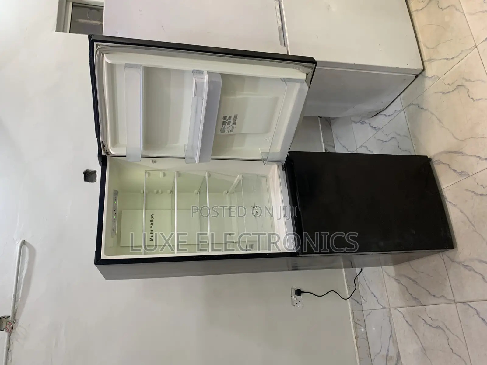 Hisense 350liters Inverter Double Door Refrigerator With Dispenser