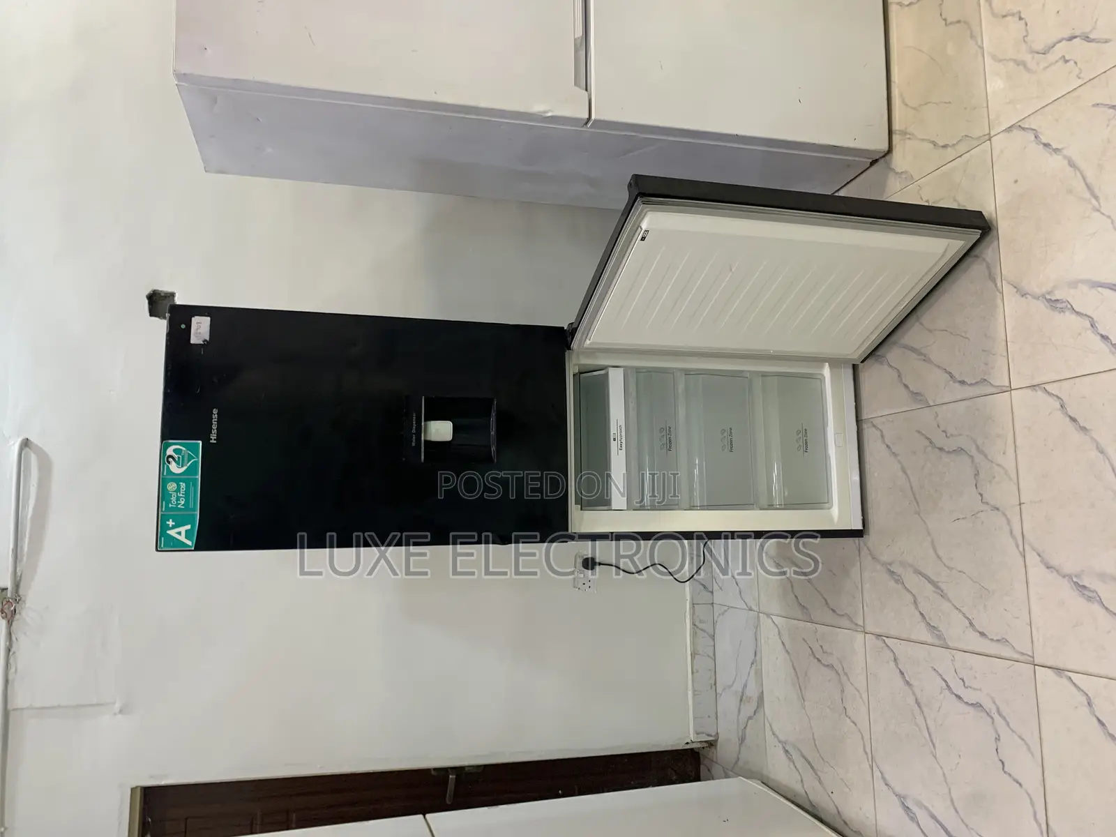 Hisense 350liters Inverter Double Door Refrigerator With Dispenser