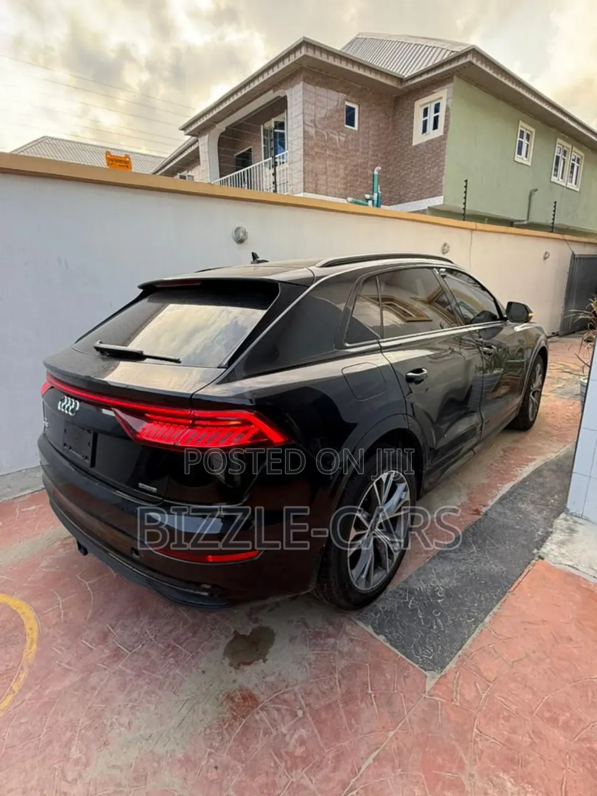 Audi Q8 2022 Black