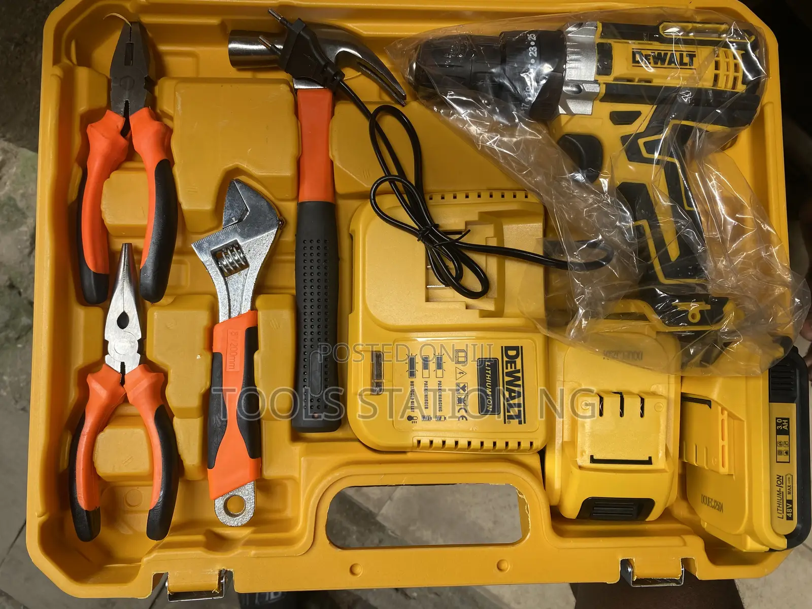 Dewalt Screw Machine