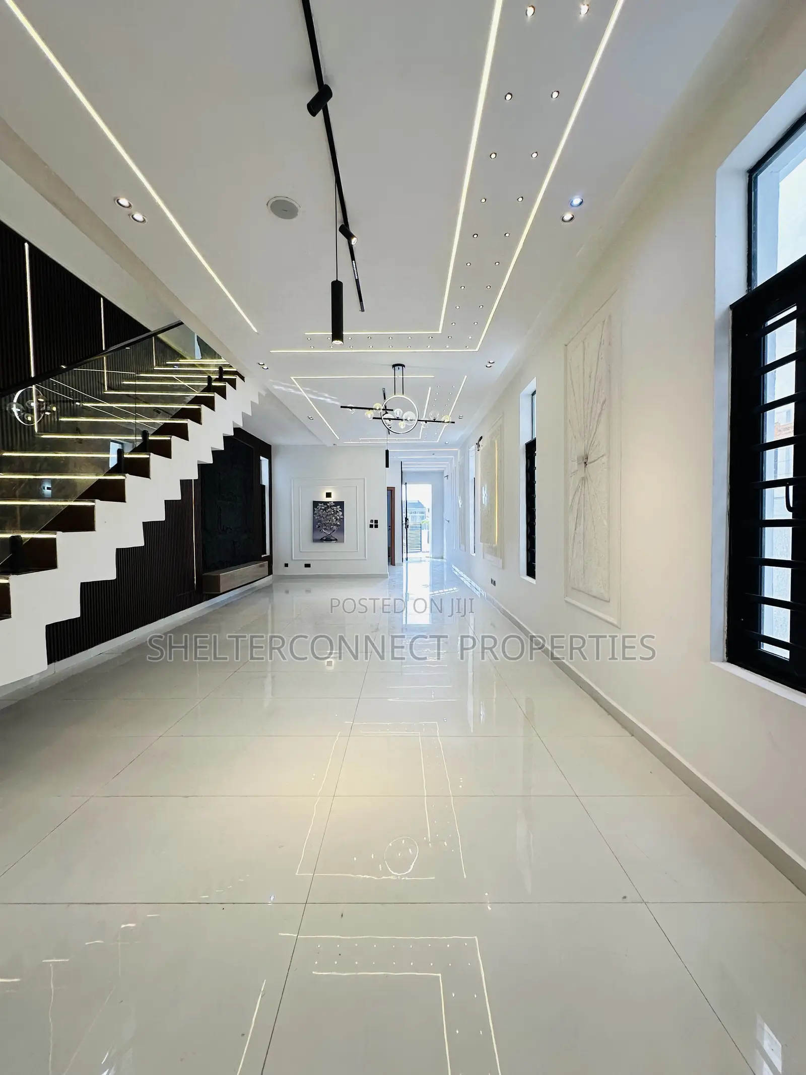 5bdrm Duplex in Lekki for sale