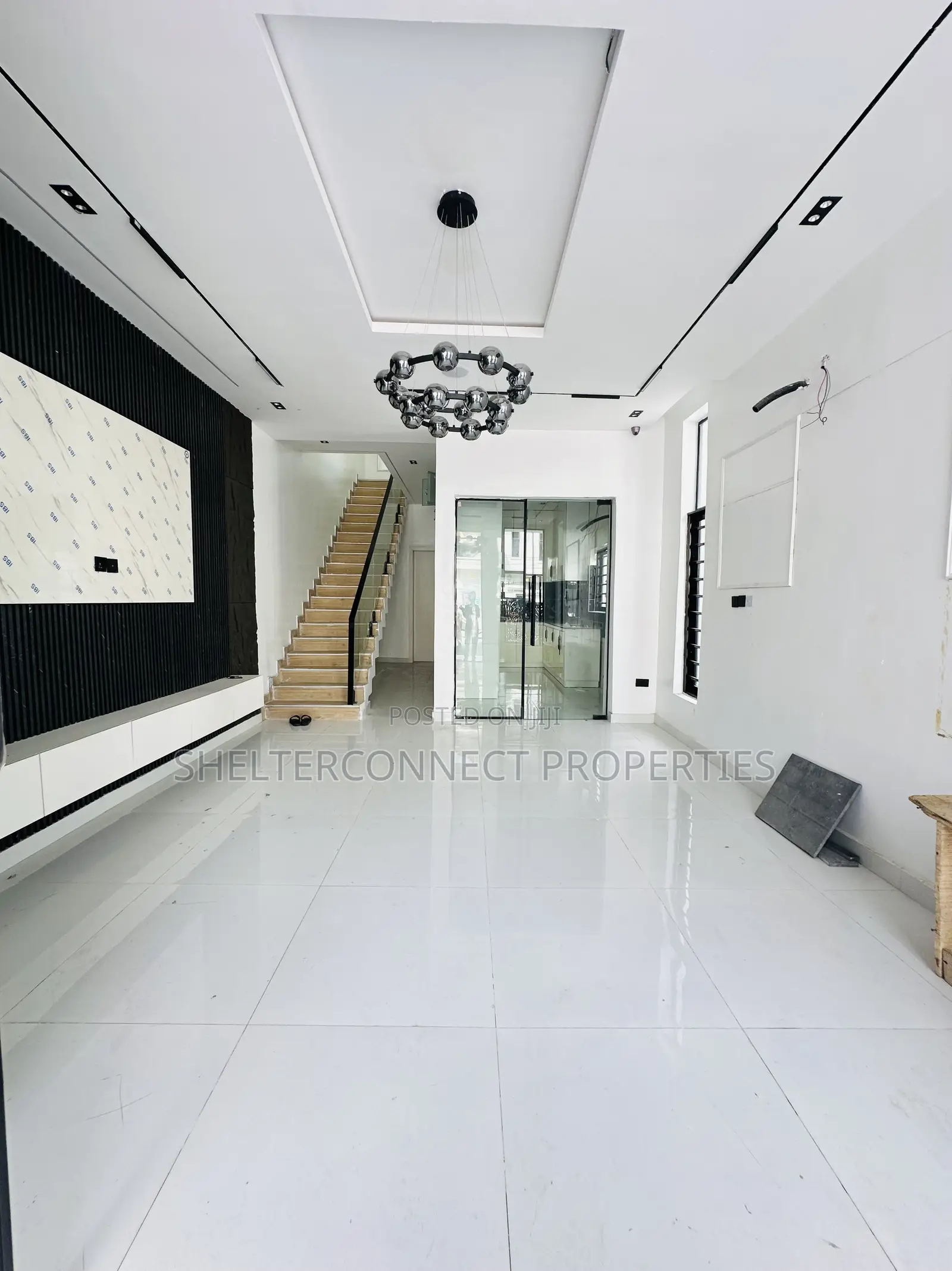 4bdrm Duplex in Lekki for sale