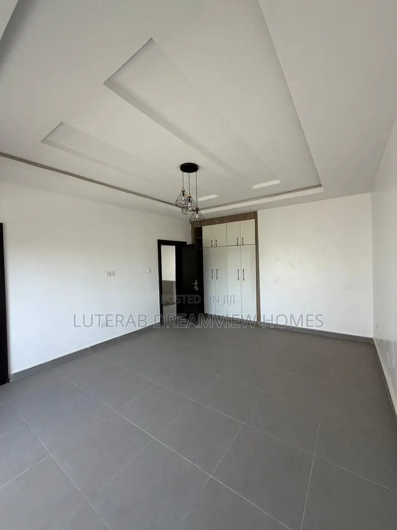 4bdrm Townhouse/Terrace in Durumi for sale