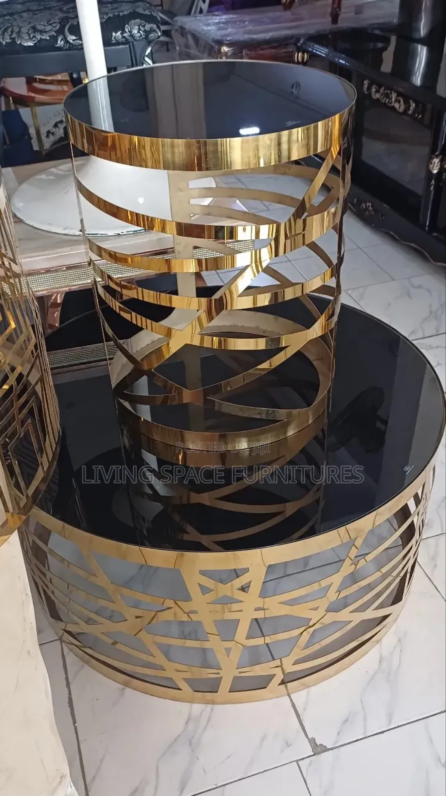 Luxury Glass Top Center Table With Two Side Stools