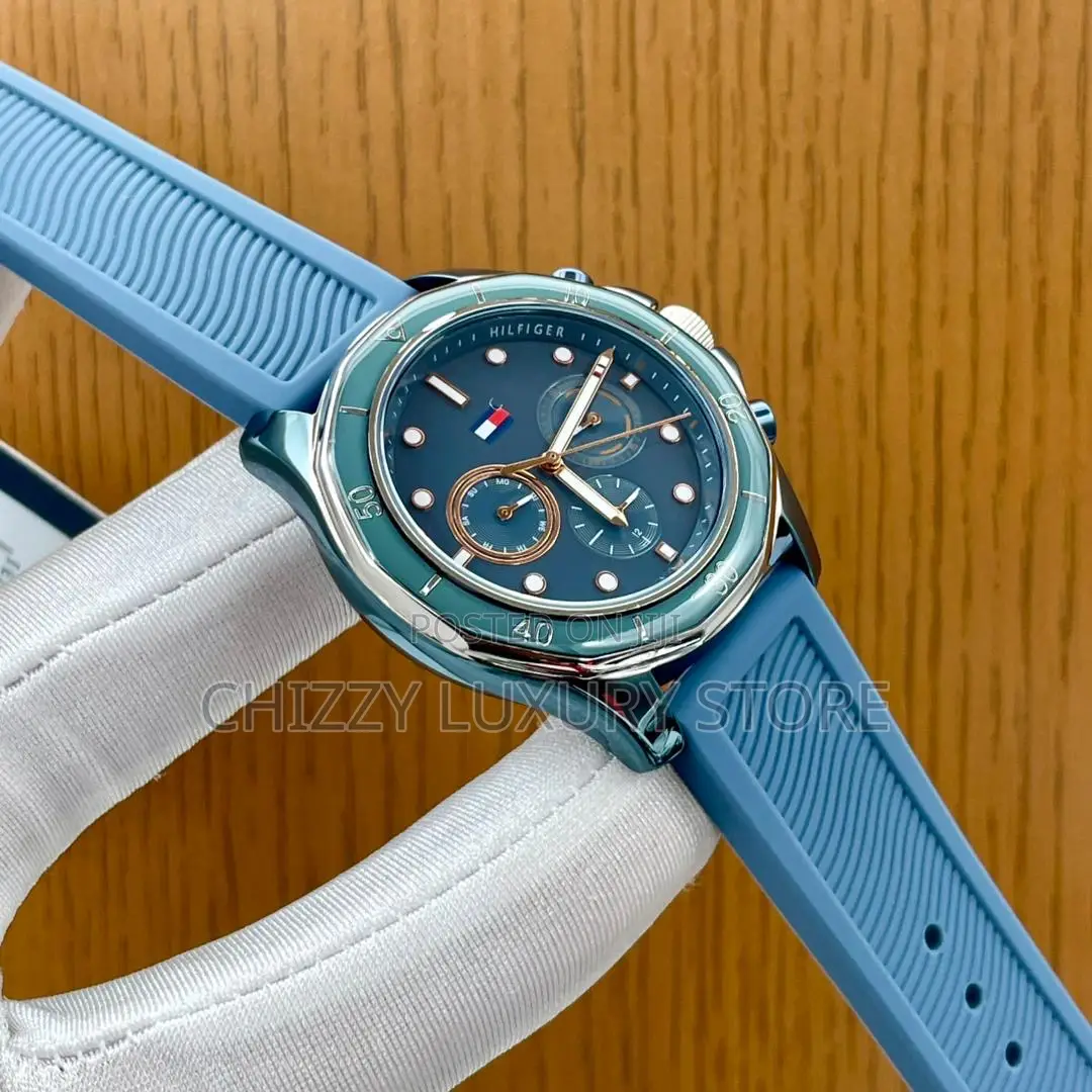 Tommy Hilfiger Quality Luxury Men Rubber Strap Wristwatch