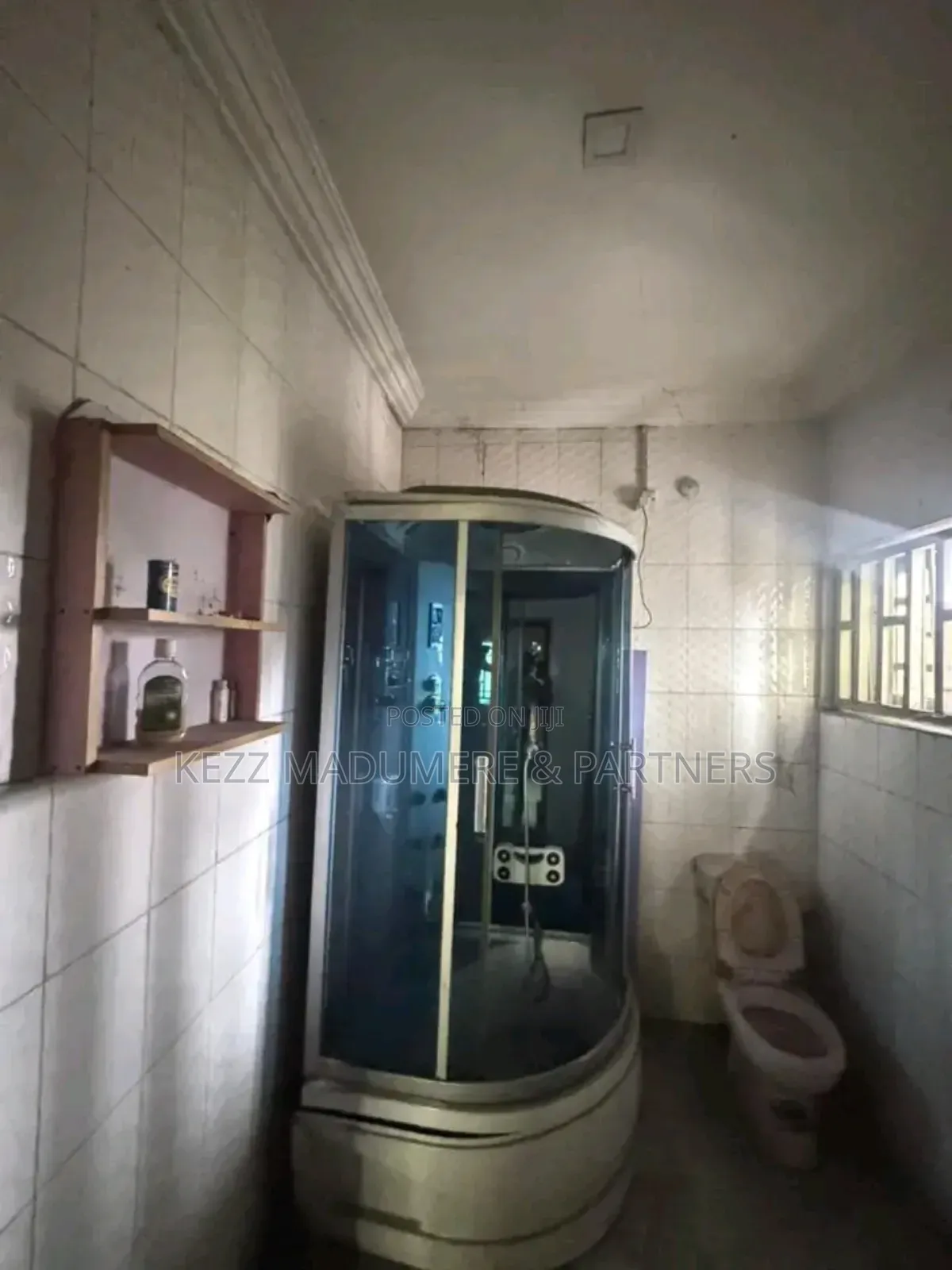 5bdrm Duplex in Gated Estate ,Nta for sale