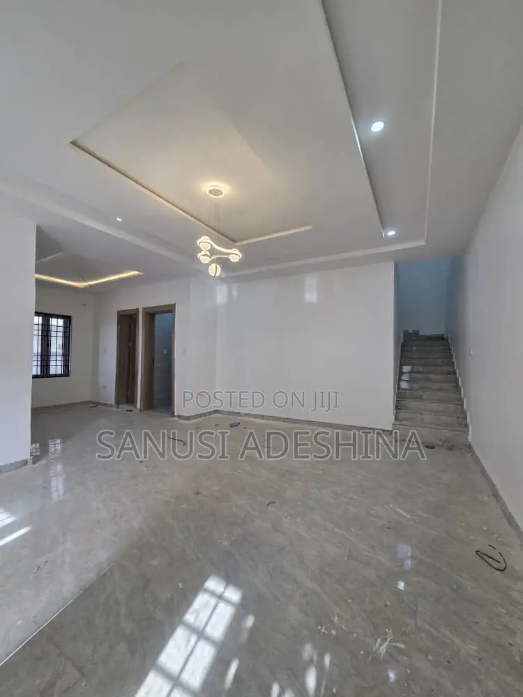 Mini Flat in Guzape Main,Fct for sale