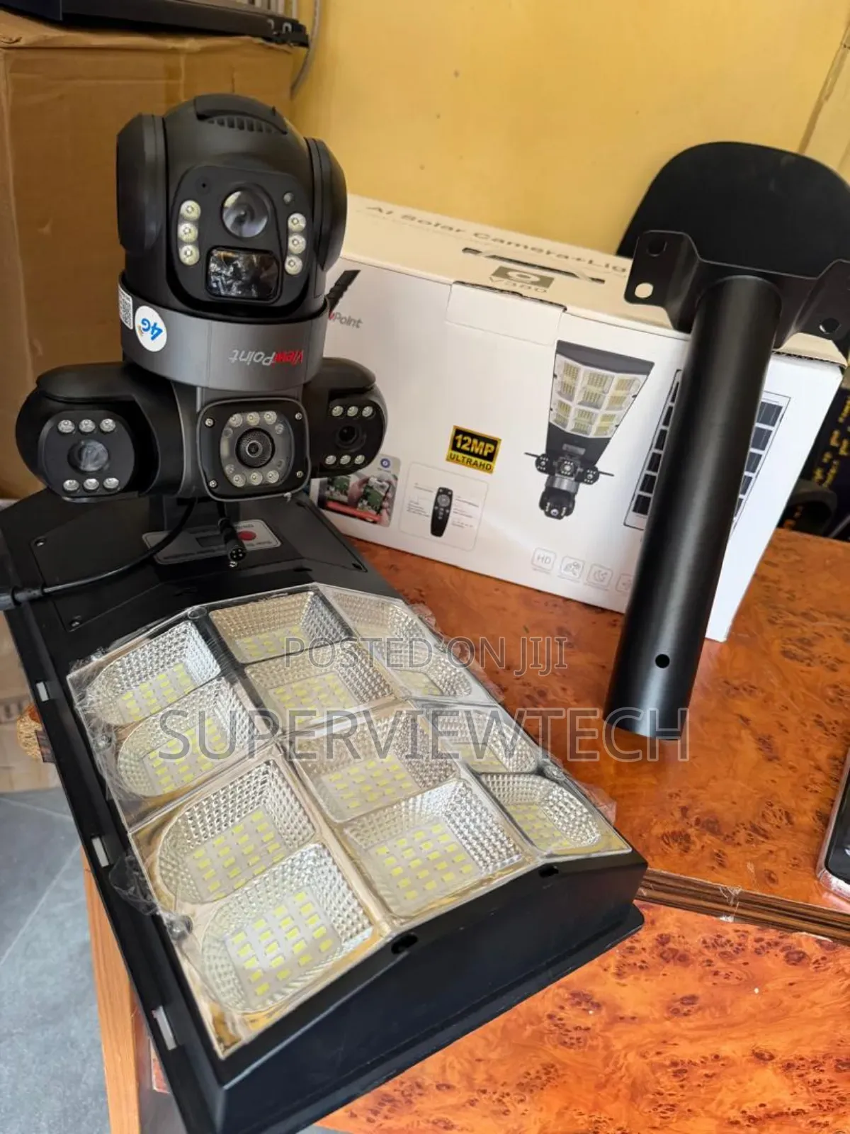 Real 3 Views 800w Solar Streetlight CCTV Camera