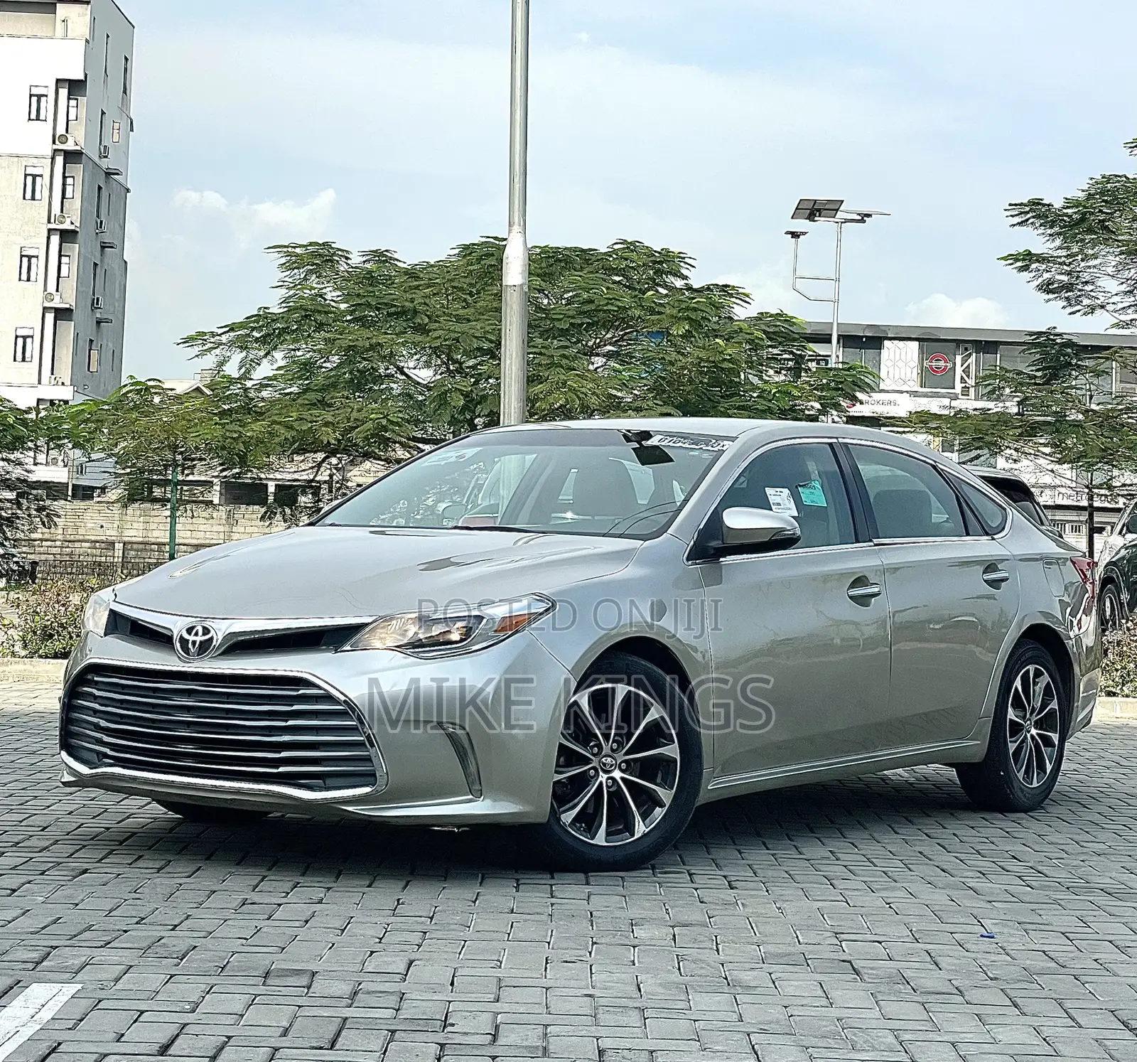 Toyota Avalon 2016 Gold