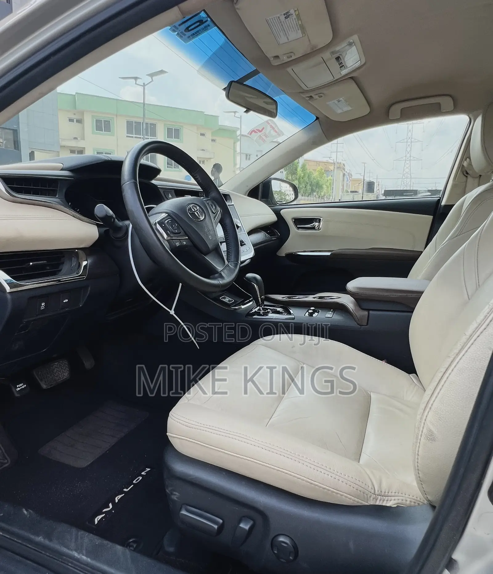 Toyota Avalon 2016 Gold