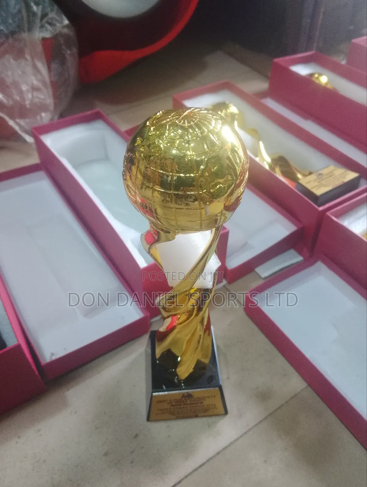 Gold Aworld Cup