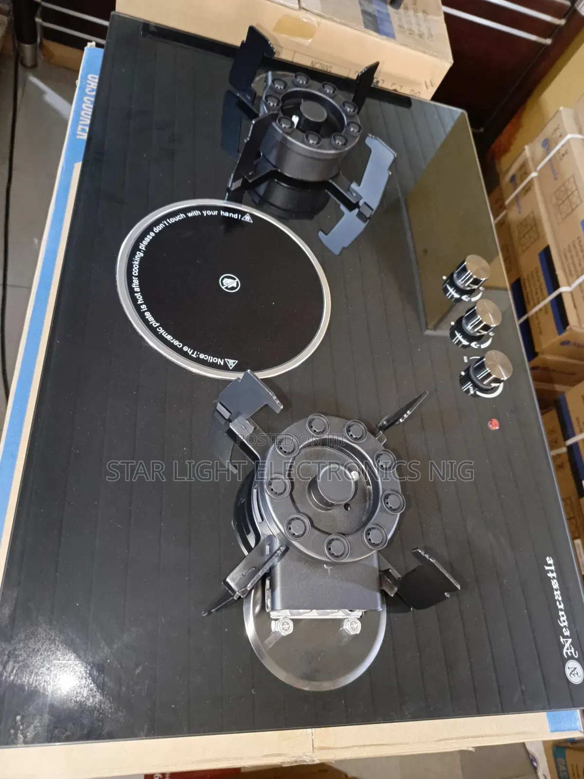 2 Gas And 1 Electric Center Newcastle Cooker
