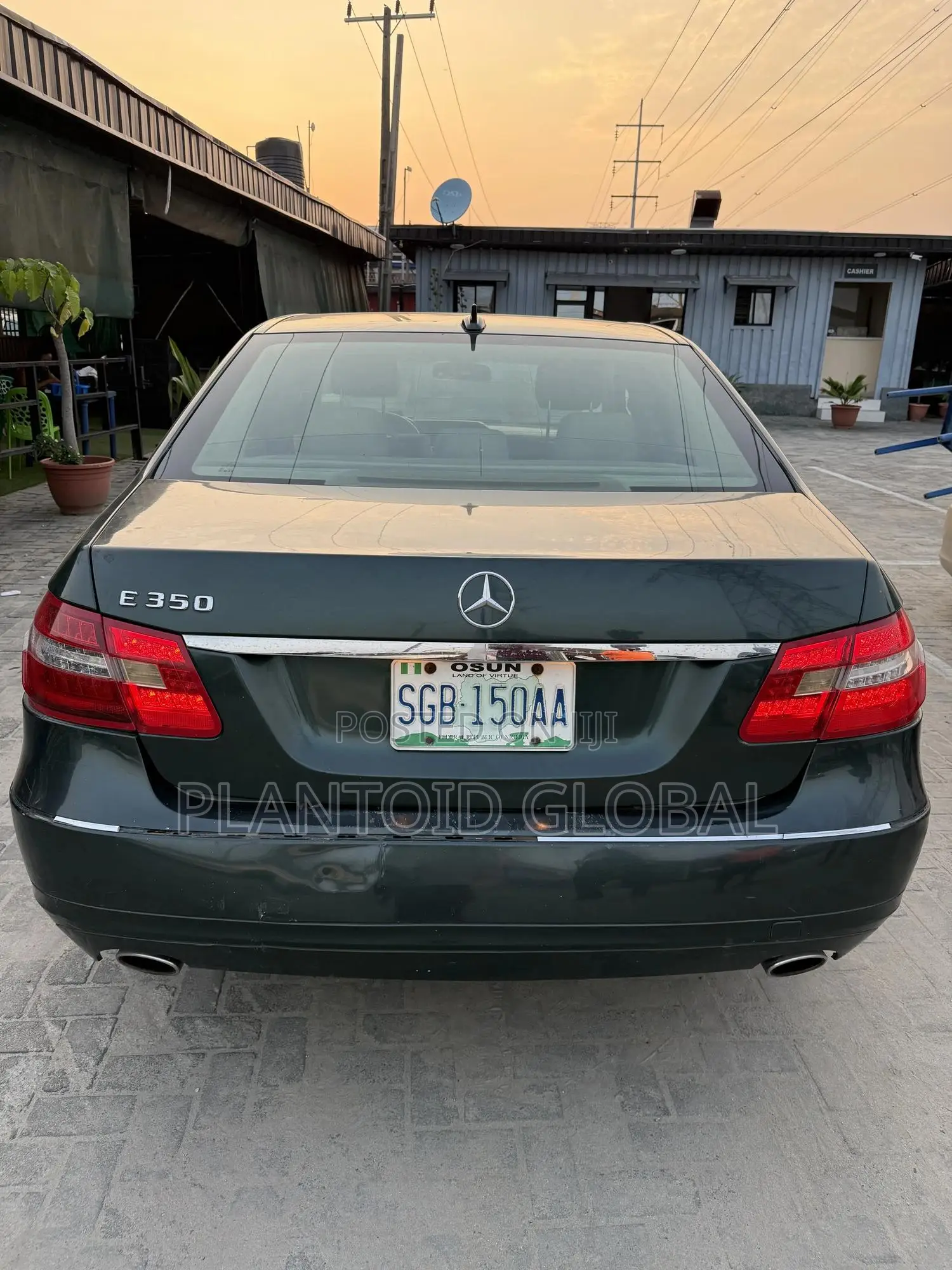 Mercedes-Benz E350 2010 Green