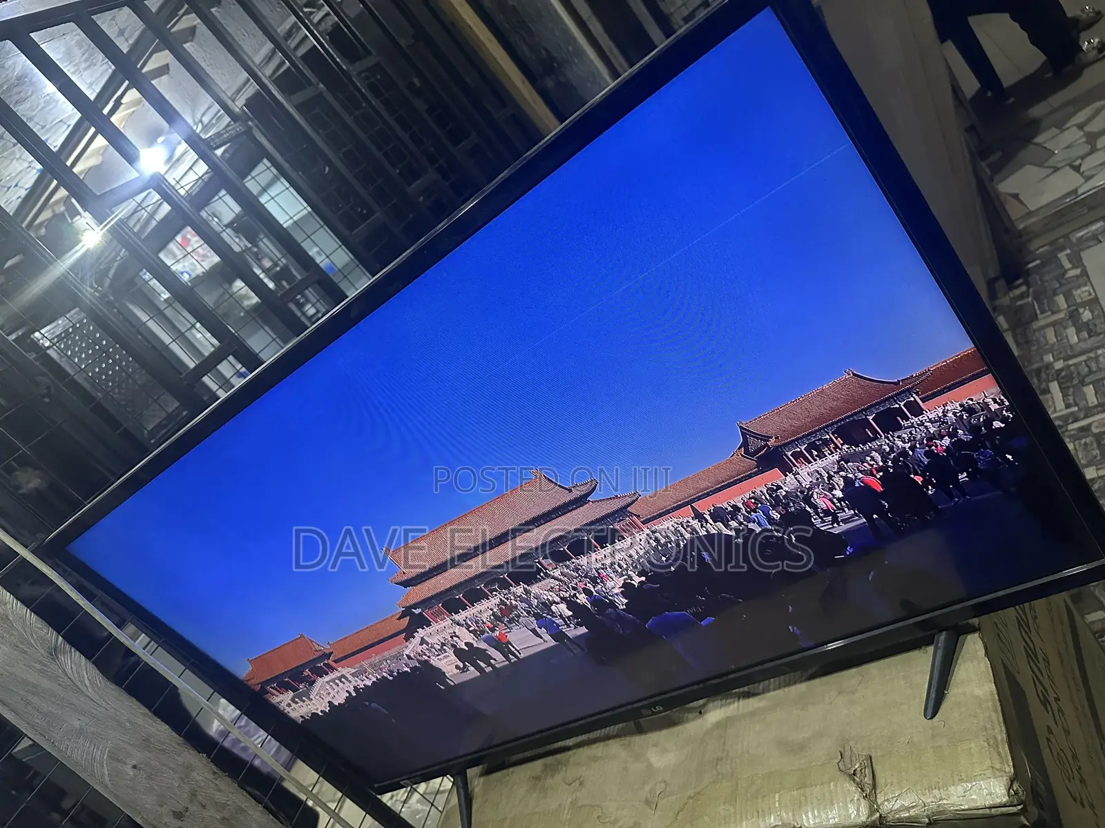 43 Inches Direct Uk Smart TV Frameless