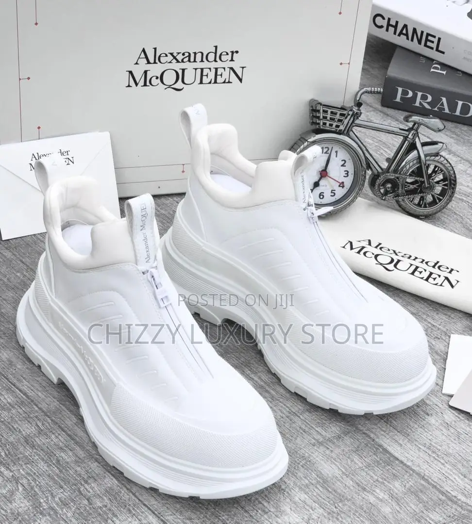 Alexander McQueen Quality Luxury Men White Shoe