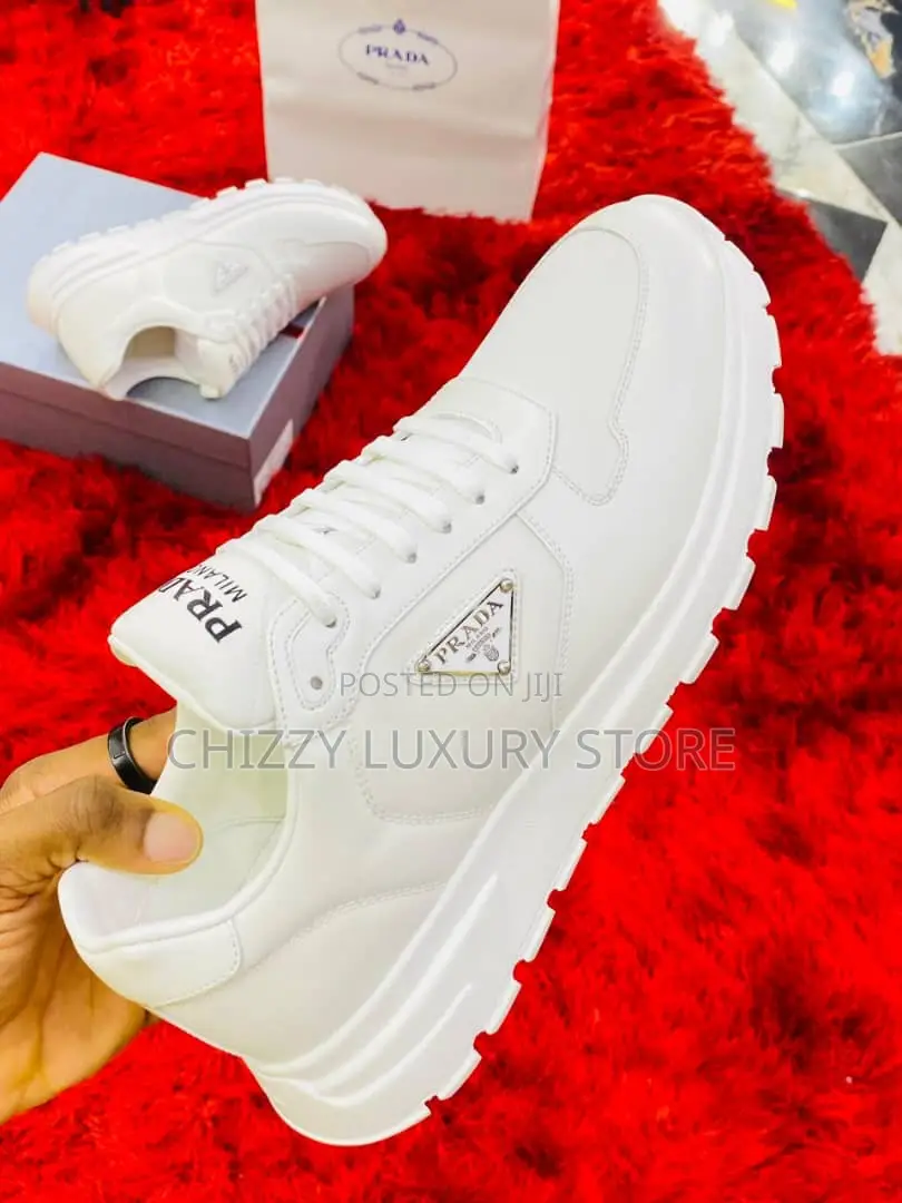 Prada Quality Luxury Men White Sneakers