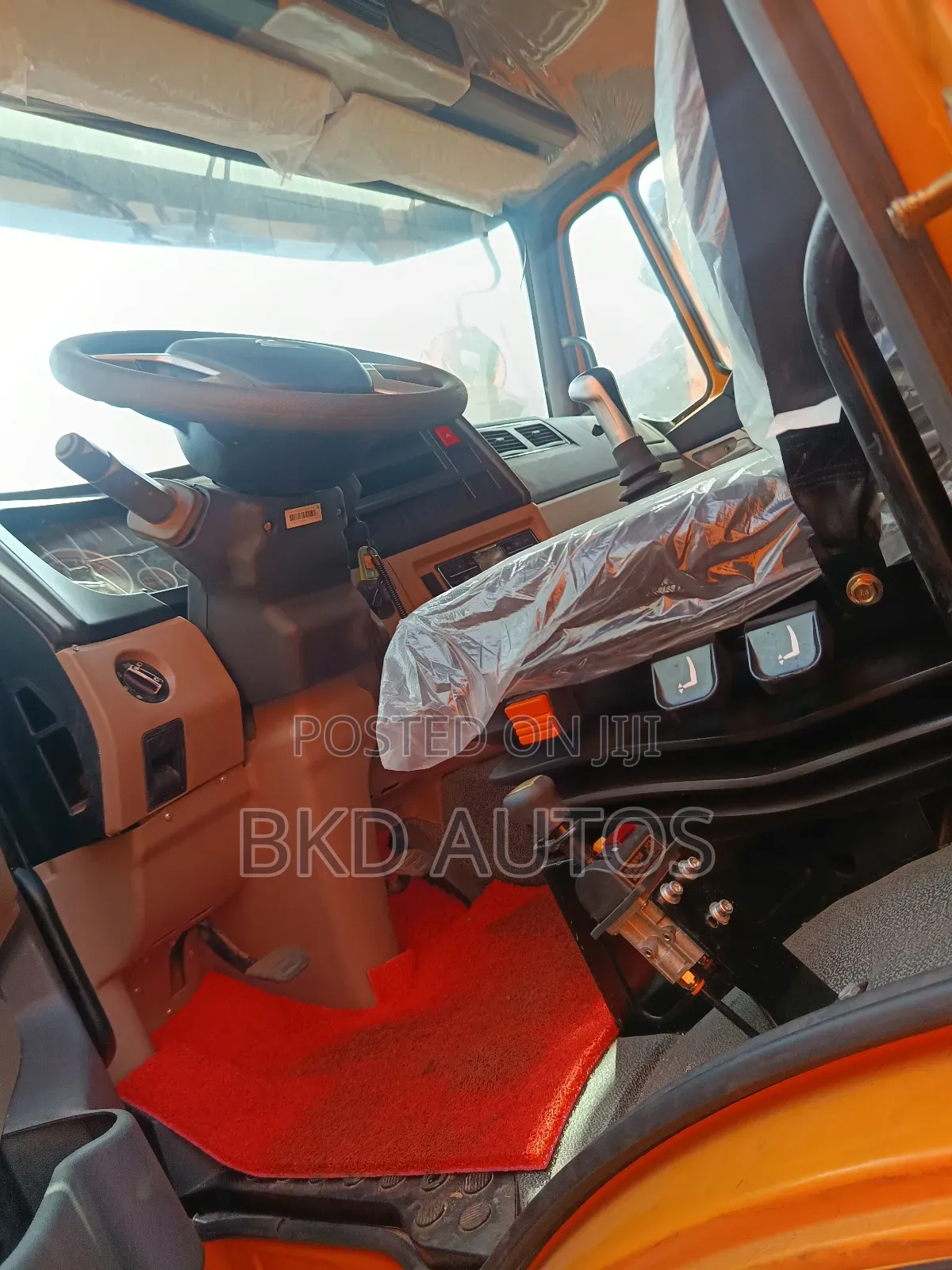 Foreign Used Sinotruck Howo Dump Truck