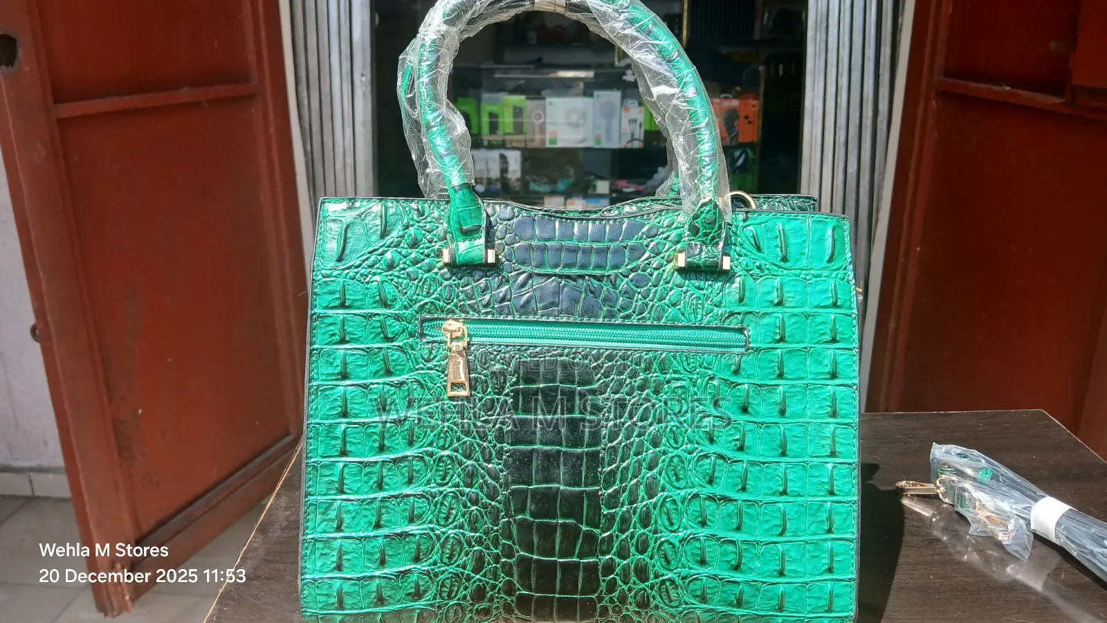 Green Croc 2-in-1 Handbag and Purse