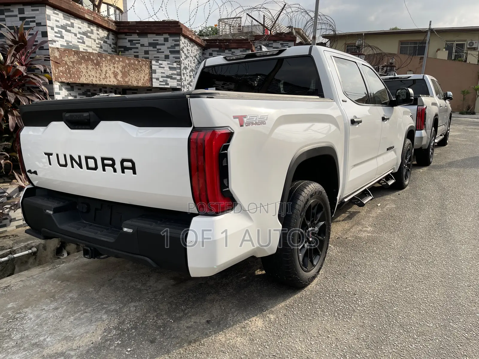 Toyota Tundra Limited CrewMax 6.5' Bed 2023 White