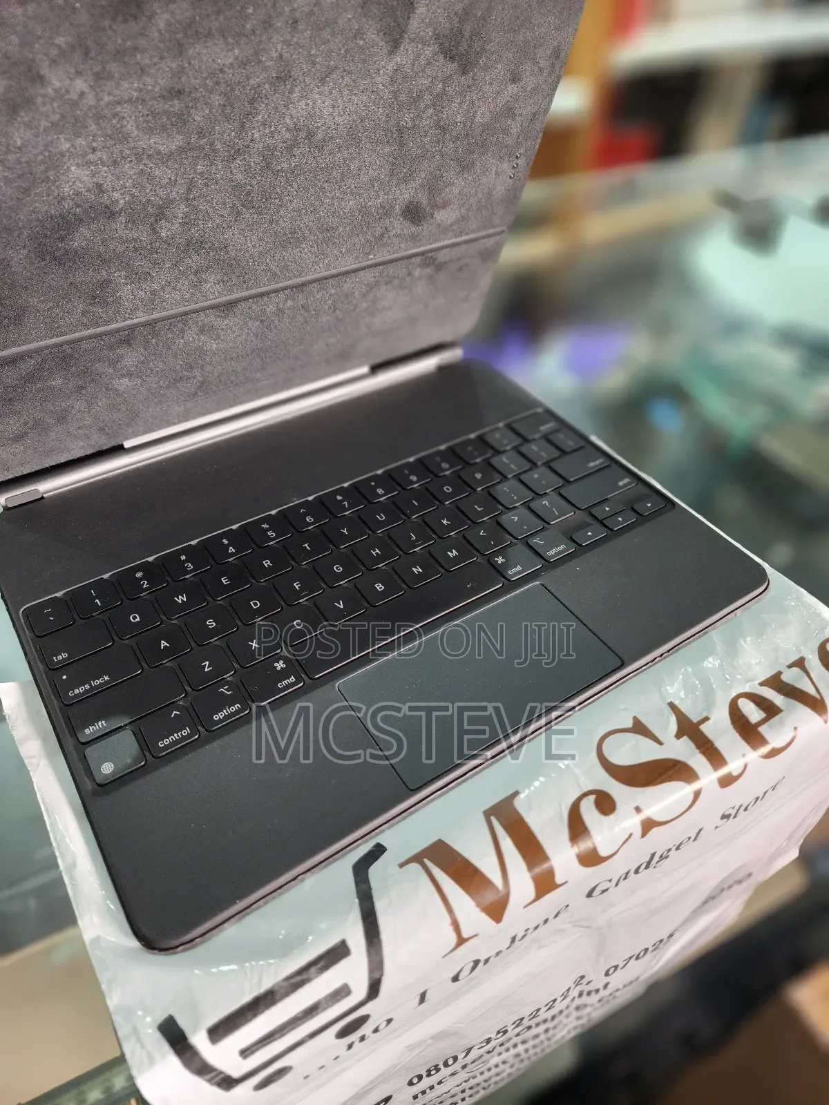 Apple Magic Keyboard for iPad 12.9 Inch Original