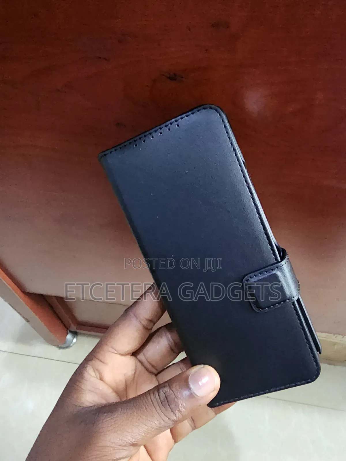 Galaxy Fold3 Premium Leather Pouch