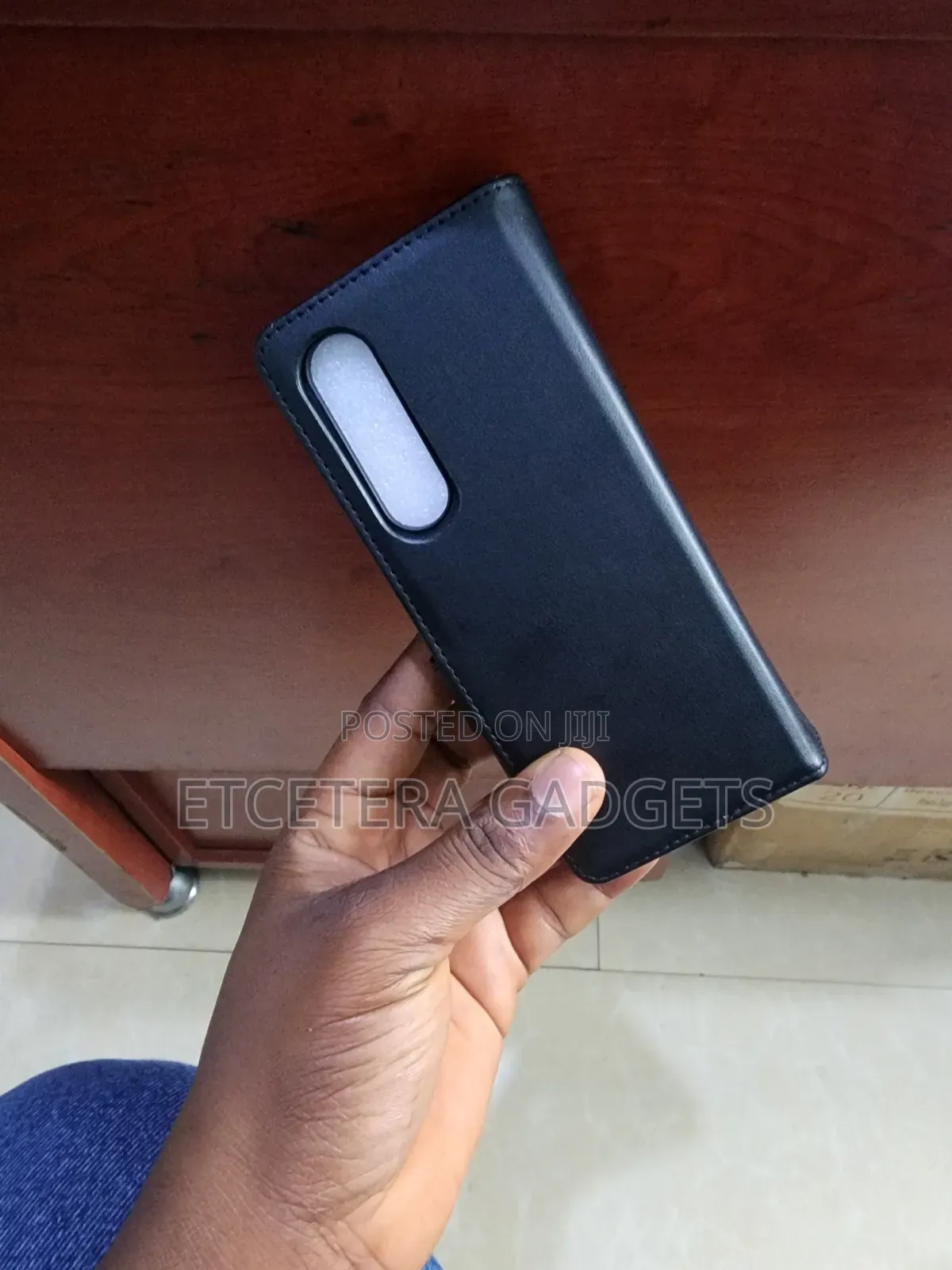 Galaxy Fold3 Premium Leather Pouch