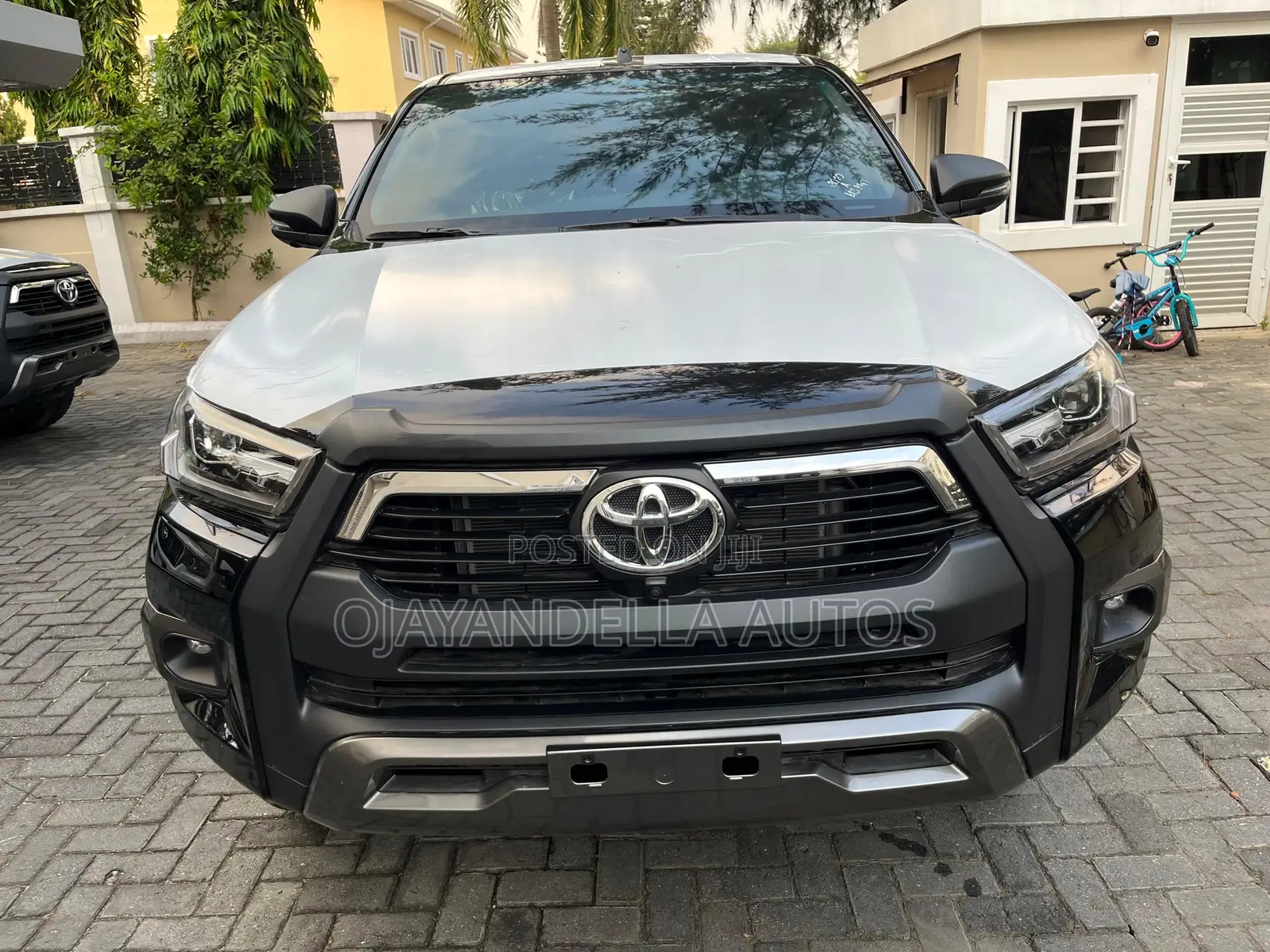 New Toyota Hilux 2026 Black
