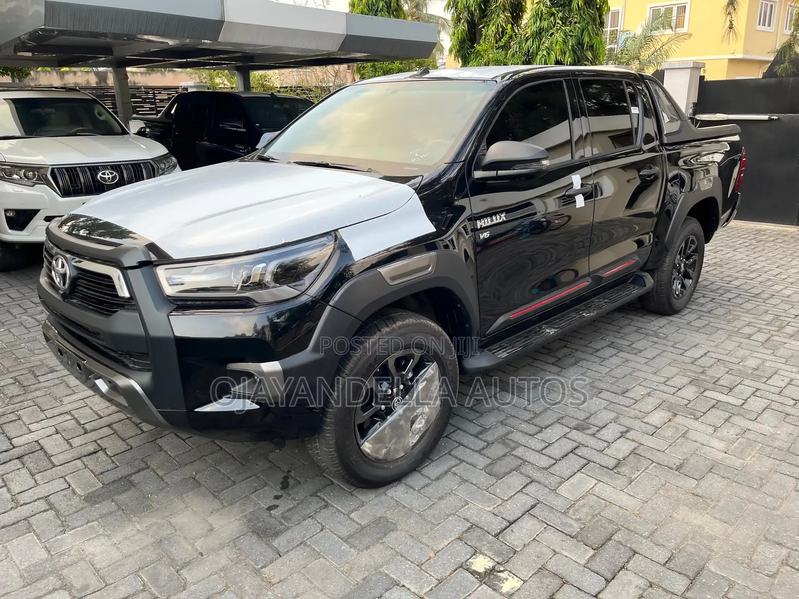 New Toyota Hilux 2026 Black