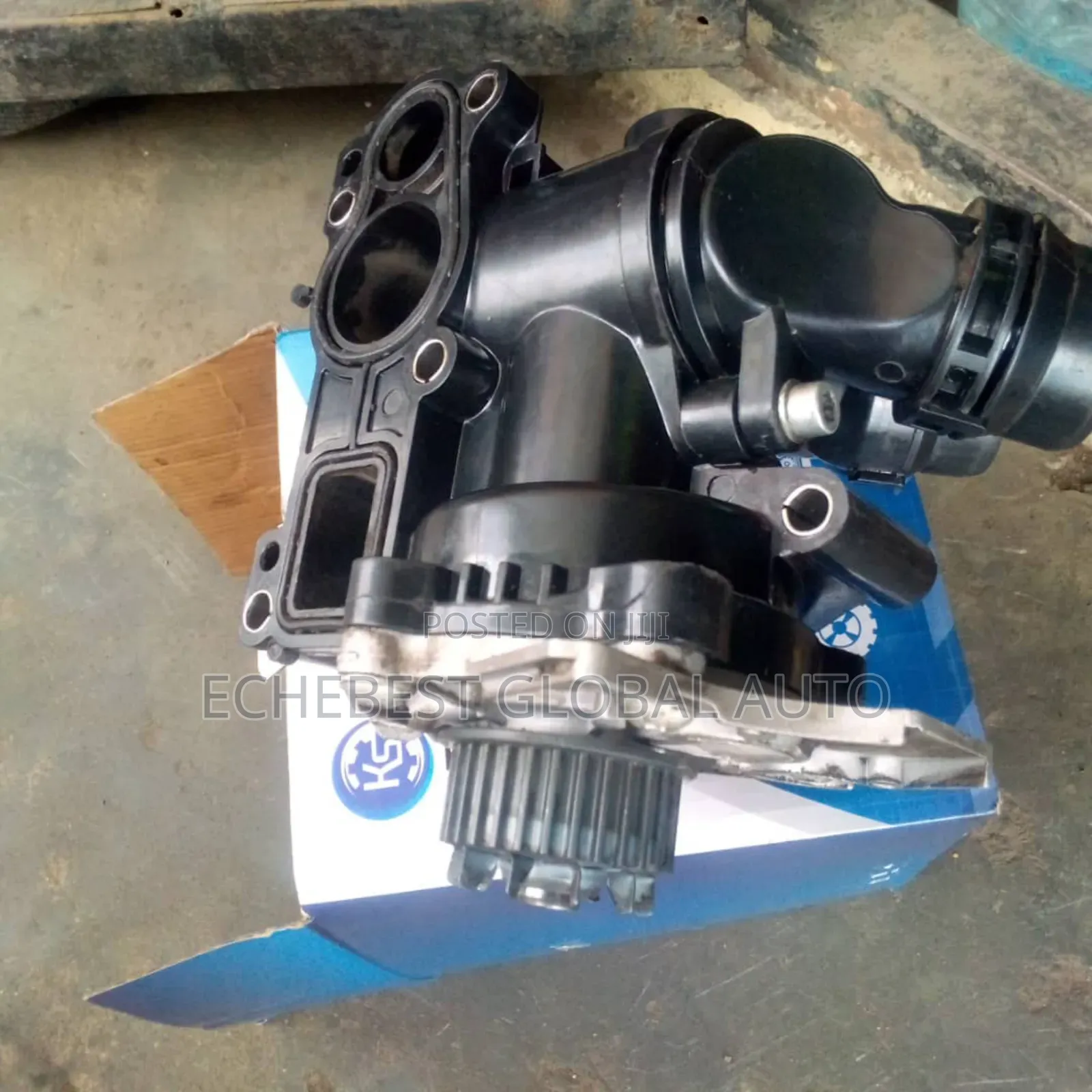 Engine Water Pump for Passat Tsi . Brand New .