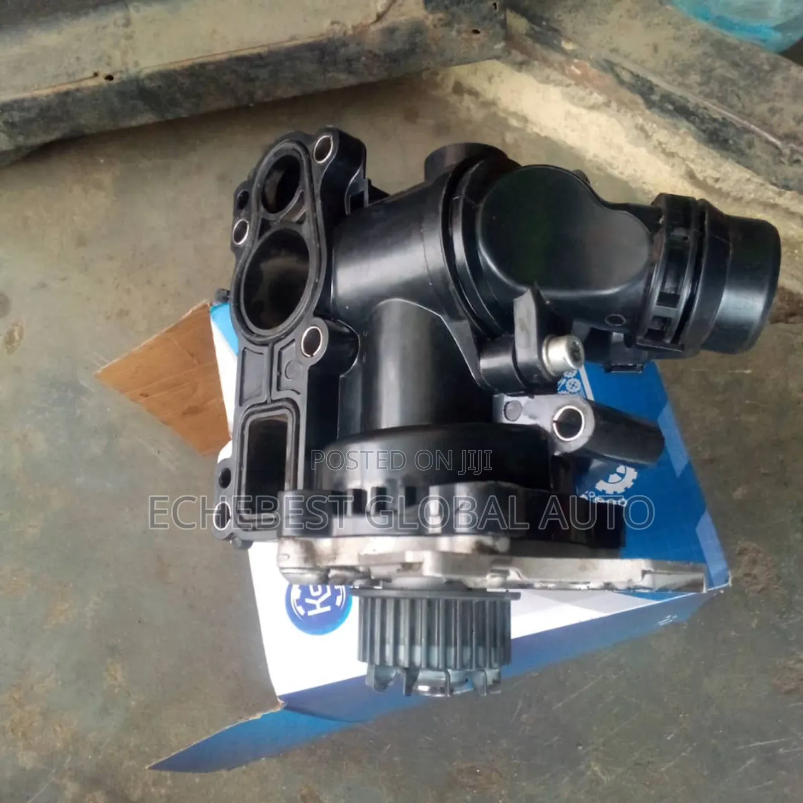 Engine Water Pump for Passat Tsi . Brand New .