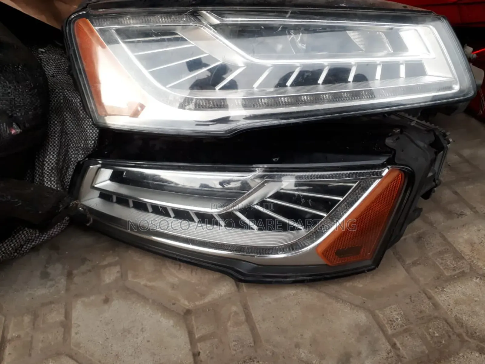 Full Light Audi A8 2016