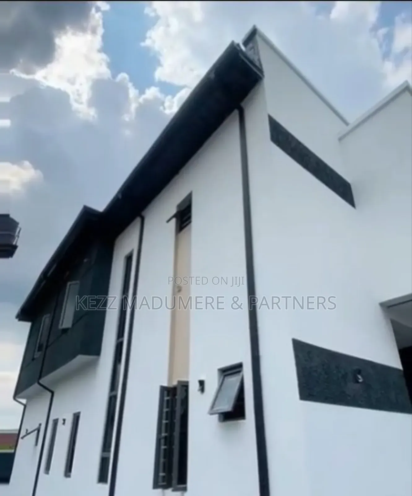 4bdrm Duplex in Dana Estate Port for sale