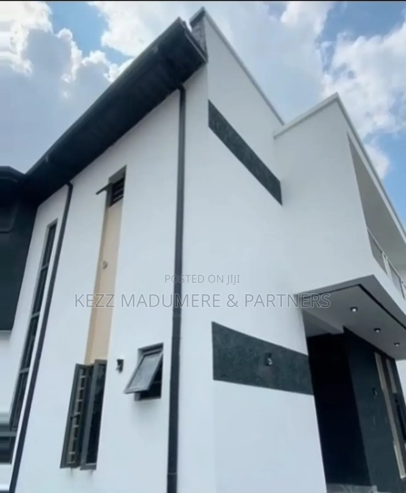 4bdrm Duplex in Dana Estate Port for sale