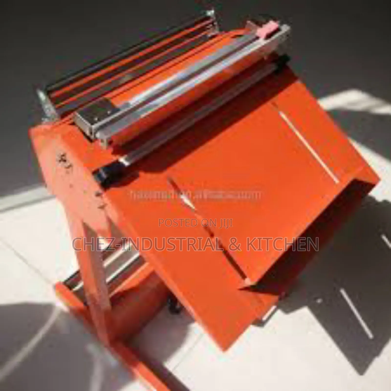 New Pedal Sealing and Cutting Machine With Nylon Holder