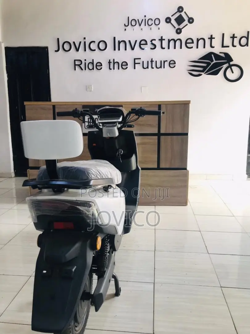 Era C22 Sport Bike