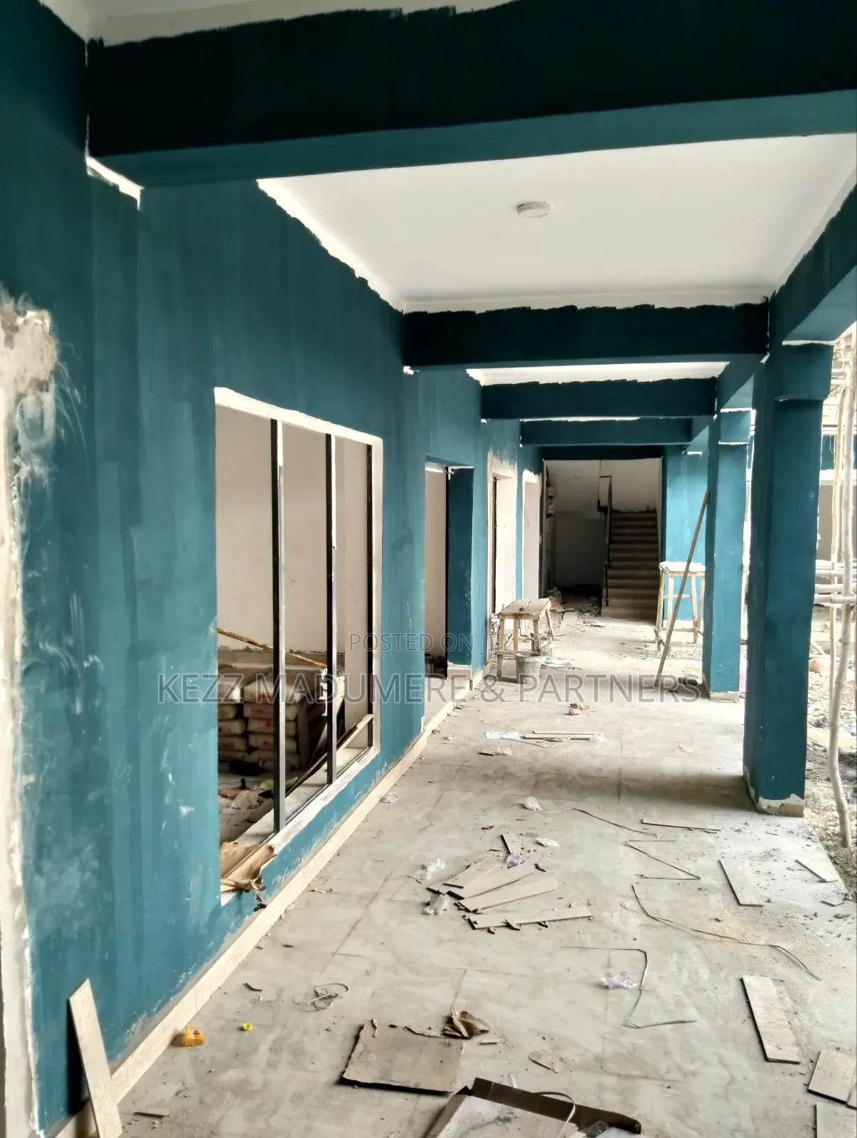 To Let : This Is a Massive Upstairs Hall