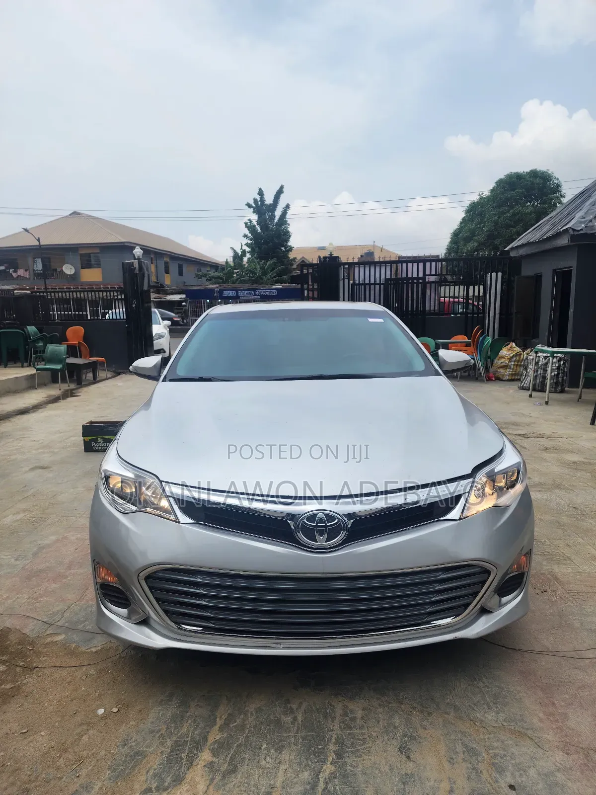 Toyota Avalon XLE Premium Sedan FWD (3.5L 6cyl 6A) 2013 Silver